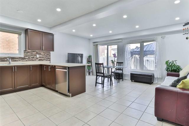 92 Charles Brown Rd, House detached with 4 bedrooms, 4 bathrooms and 3 parking in Markham ON | Image 13