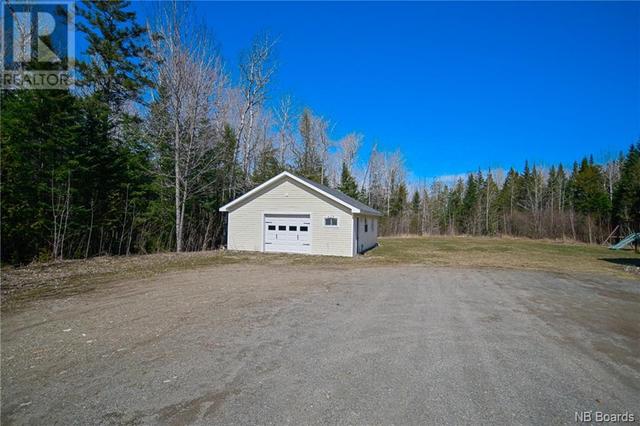 629 - 629 Route 102, House detached with 5 bedrooms, 2 bathrooms and null parking in Burton NB | Image 31