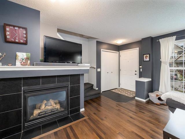 112 Elgin Point Se, House semidetached with 2 bedrooms, 2 bathrooms and 2 parking in Calgary AB | Image 3