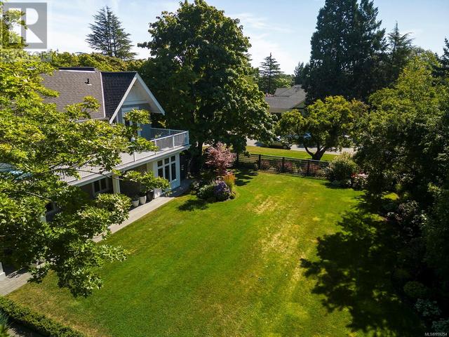 2695 Lansdowne Rd, House detached with 4 bedrooms, 5 bathrooms and 4 parking in Oak Bay BC | Image 53