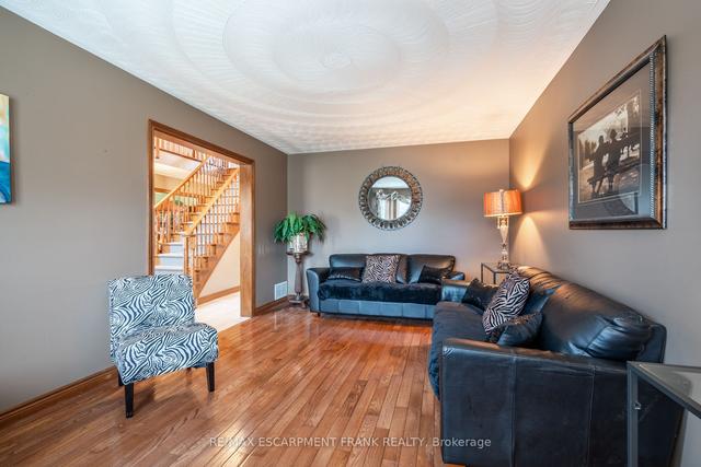 9 Sugarberry Crt, House detached with 4 bedrooms, 4 bathrooms and 6 parking in Hamilton ON | Image 38