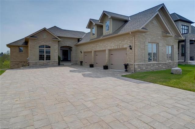 7421 Silver Creek Crescent, House detached with 5 bedrooms, 5 bathrooms and null parking in London ON | Image 2