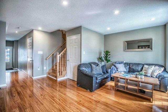 75 Devineridge Ave, House attached with 3 bedrooms, 3 bathrooms and 1 parking in Ajax ON | Image 3