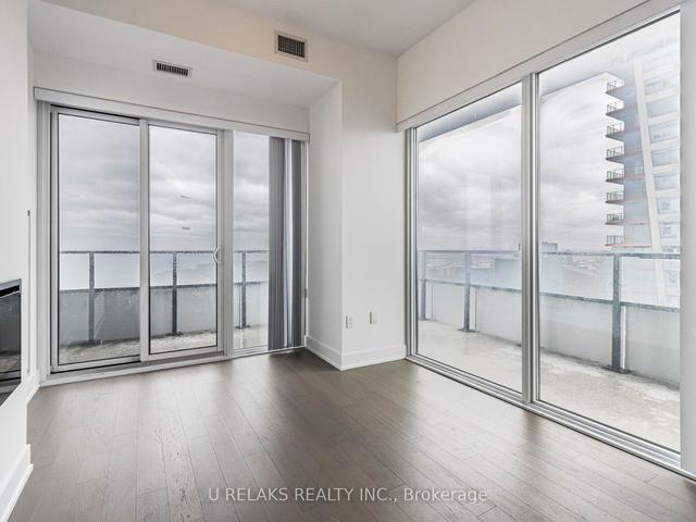 4701 - 20 Shore Breeze Dr, Condo with 2 bedrooms, 1 bathrooms and 1 parking in Toronto ON | Image 2