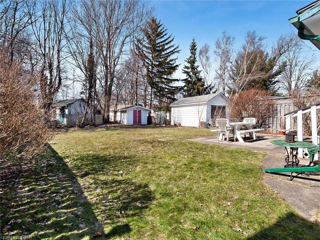 406 Cambridge Road W, House detached with 3 bedrooms, 1 bathrooms and 3 parking in Fort Erie ON | Image 26
