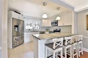 29 - 1580 Lancaster Dr, Condo with 3 bedrooms, 3 bathrooms and 2 parking in Oakville ON | Image 11