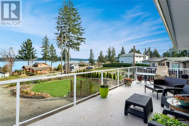 5915 Garvin Rd, House detached with 6 bedrooms, 4 bathrooms and 8 parking in Comox Valley A BC | Image 3