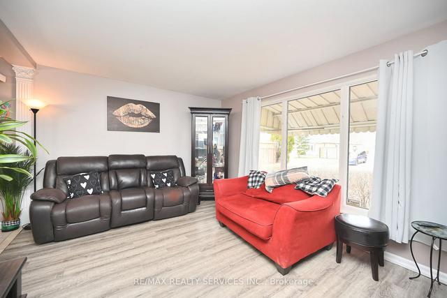 3 Brookdale Cres, House detached with 3 bedrooms, 2 bathrooms and 5 parking in Brampton ON | Image 29