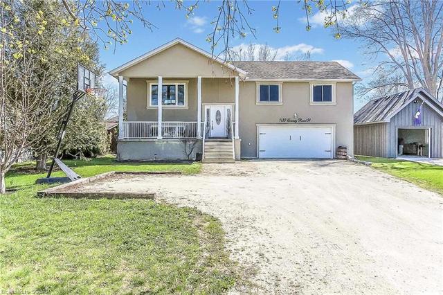 7439 91 County Road, House detached with 3 bedrooms, 2 bathrooms and 6 parking in Clearview ON | Image 1