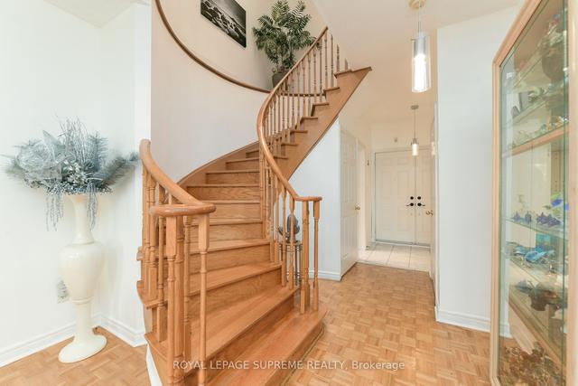 35 Sam Frustaglio Dr, House detached with 3 bedrooms, 4 bathrooms and 4 parking in Toronto ON | Image 36