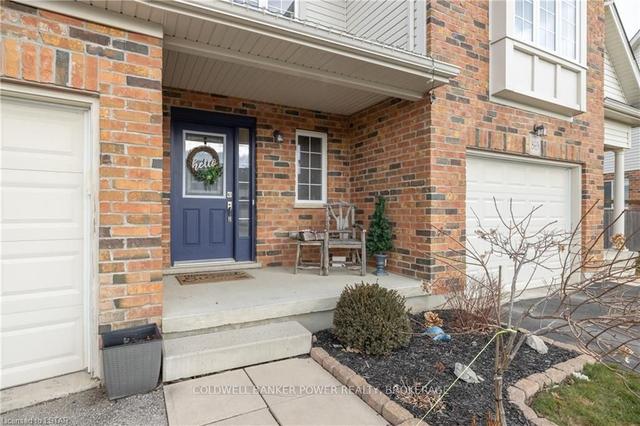 871 Silverfox Cres, House attached with 3 bedrooms, 3 bathrooms and 3 parking in London ON | Image 23