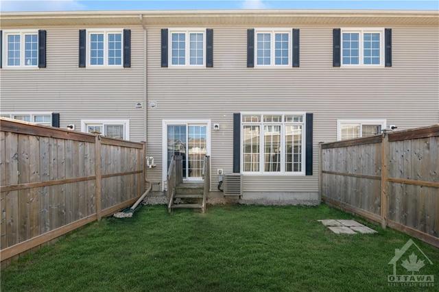 577 Barrick Hill Road, Townhouse with 3 bedrooms, 3 bathrooms and 3 parking in Ottawa ON | Image 27