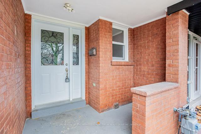 104 Bellefontaine St, House attached with 3 bedrooms, 3 bathrooms and 3 parking in Toronto ON | Image 12