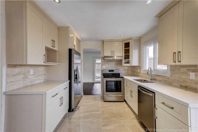 154 Weir Cres, House detached with 4 bedrooms, 4 bathrooms and 2 parking in Toronto ON | Image 9