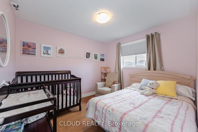 68 Sylwood Cres, House detached with 3 bedrooms, 4 bathrooms and 5 parking in Vaughan ON | Image 18