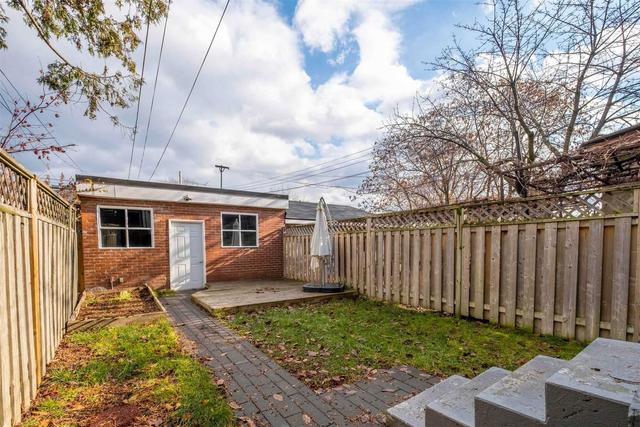 893 Dovercourt Rd, House detached with 3 bedrooms, 3 bathrooms and 2 parking in Toronto ON | Image 19