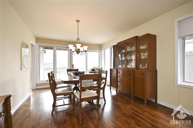 73 Villa Crescent, House detached with 4 bedrooms, 4 bathrooms and 4 parking in Ottawa ON | Image 8