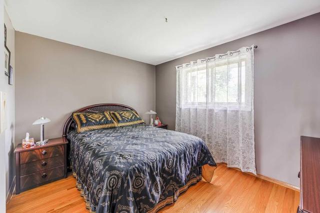 22 Swanhurst Blvd, House detached with 3 bedrooms, 2 bathrooms and 4 parking in Mississauga ON | Image 12