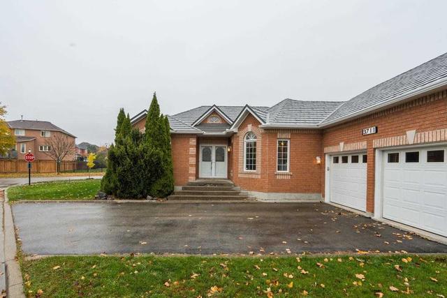 3711 Bishop Strachan Crt, House detached with 3 bedrooms, 3 bathrooms and 6 parking in Mississauga ON | Image 37