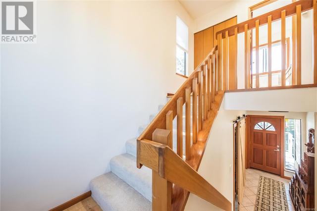 359 Nottingham Dr, House detached with 3 bedrooms, 3 bathrooms and 3 parking in Nanaimo BC | Image 37