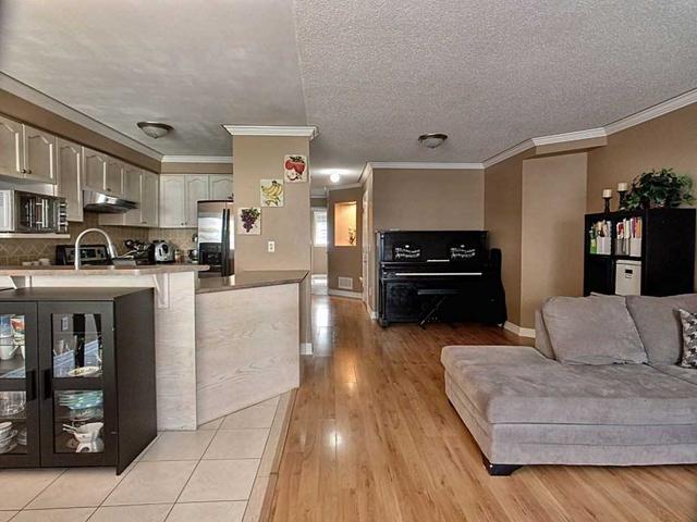 90 Hanton Cres, House semidetached with 3 bedrooms, 4 bathrooms and 2 parking in Caledon ON | Image 19