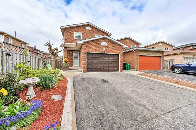 23 Sheringham St, House detached with 3 bedrooms, 3 bathrooms and 5 parking in Brampton ON | Image 1