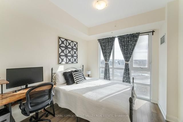 408 - 55 Yorkland Blvd, Condo with 2 bedrooms, 2 bathrooms and 1 parking in Brampton ON | Image 5