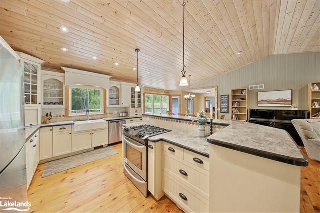 1140 Camel Lake Road, House detached with 6 bedrooms, 3 bathrooms and 22 parking in Muskoka Lakes ON | Image 48