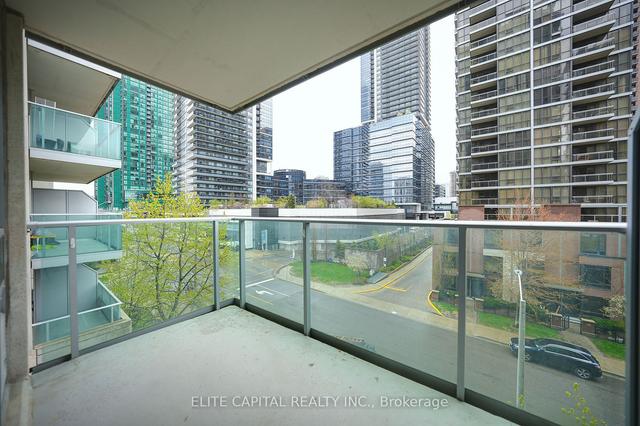 508 - 31 Bales Ave, Condo with 1 bedrooms, 1 bathrooms and 1 parking in Toronto ON | Image 2