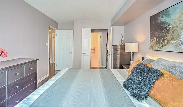 1003 - 101 Subway Cres, Condo with 2 bedrooms, 2 bathrooms and 1 parking in Toronto ON | Image 13