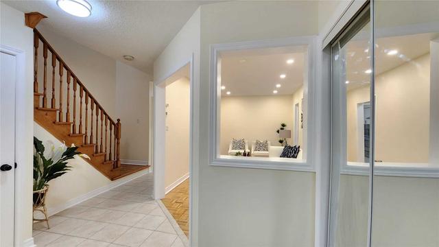 625 Madame St E, House semidetached with 4 bedrooms, 4 bathrooms and 3 parking in Mississauga ON | Image 26