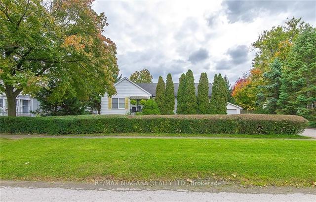 4270 Chippawa Pkwy, House detached with 3 bedrooms, 3 bathrooms and 8 parking in Niagara Falls ON | Image 1