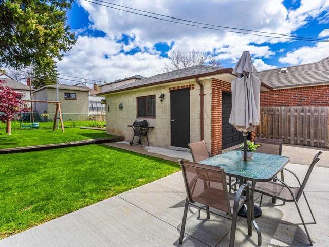 51 Bertram St, House detached with 2 bedrooms, 2 bathrooms and 5 parking in Toronto ON | Image 20