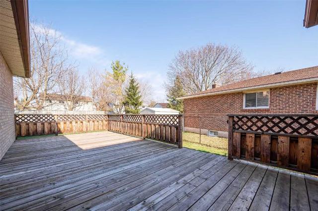 163 White Pine Cres, House detached with 3 bedrooms, 2 bathrooms and 3 parking in Waterloo ON | Image 25