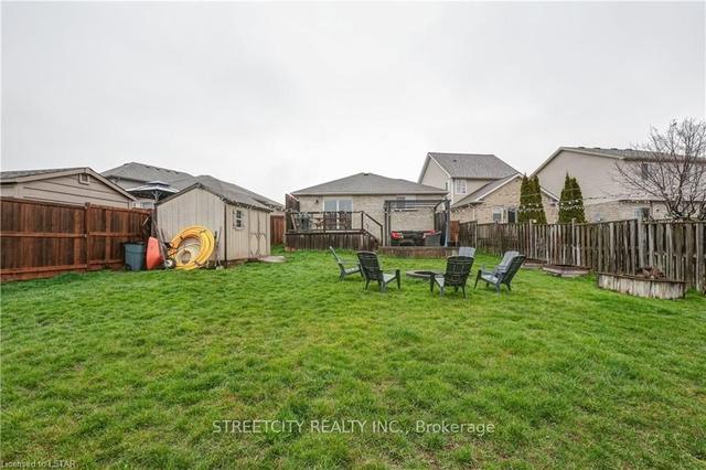 1864 Bloom Cres, House detached with 3 bedrooms, 1 bathrooms and 3 parking in London ON | Image 23