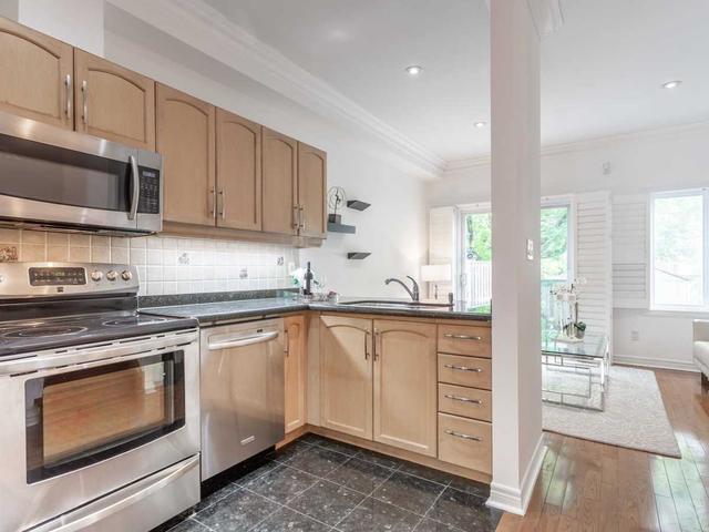 5 English Garden Way, Townhouse with 3 bedrooms, 5 bathrooms and 2 parking in Toronto ON | Image 23