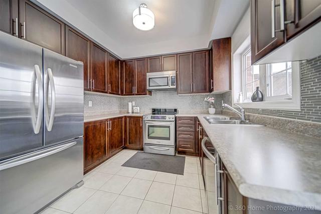 80 Gentile Circ, House semidetached with 3 bedrooms, 3 bathrooms and 3 parking in Vaughan ON | Image 14