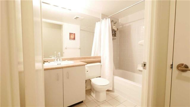 Sp08 - 70 Mill St, Condo with 2 bedrooms, 2 bathrooms and 1 parking in Toronto ON | Image 13