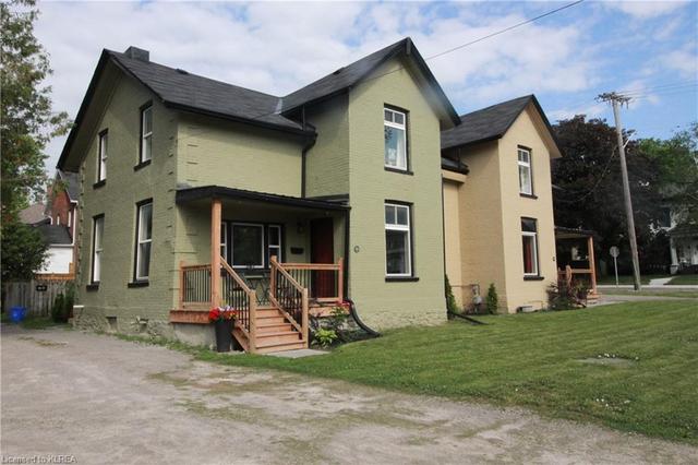 121-123 William Street N, House detached with 9 bedrooms, 3 bathrooms and null parking in Kawartha Lakes ON | Image 2