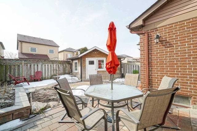 27 Scotia Dr, House detached with 3 bedrooms, 2 bathrooms and 5 parking in Brampton ON | Image 28