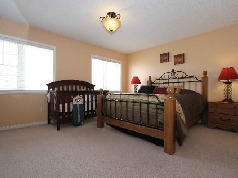 86 Maddybeth Cres, House attached with 3 bedrooms, 3 bathrooms and 3 parking in Brampton ON | Image 7