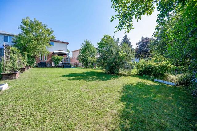 37 Koch Dr, House detached with 3 bedrooms, 2 bathrooms and 3 parking in Guelph ON | Image 28
