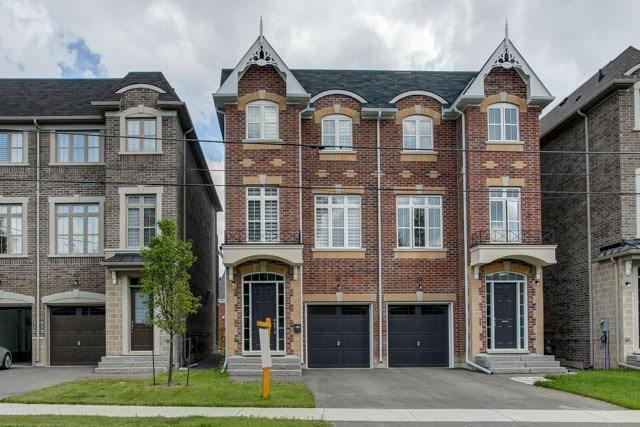 61 Hall St, House semidetached with 3 bedrooms, 5 bathrooms and 1 parking in Richmond Hill ON | Image 1
