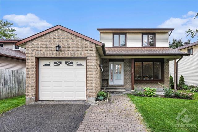 355 Duvernay Drive, House detached with 3 bedrooms, 2 bathrooms and 3 parking in Ottawa ON | Image 2