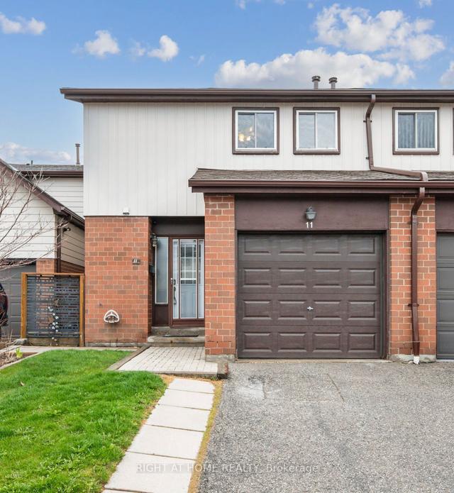 11 Crabtree Lane, Townhouse with 3 bedrooms, 3 bathrooms and 2 parking in Ajax ON | Image 1