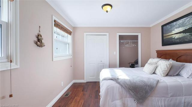 10168 Edmonds Boulevard, House detached with 3 bedrooms, 2 bathrooms and 5 parking in Lambton Shores ON | Image 17