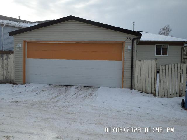 28 Falworth Bay Ne, House detached with 5 bedrooms, 2 bathrooms and 2 parking in Calgary AB | Image 6