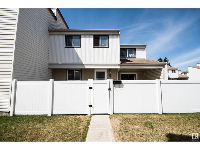 6 Woodvale Vg Nw, House attached with 3 bedrooms, 1 bathrooms and null parking in Edmonton AB | Image 3