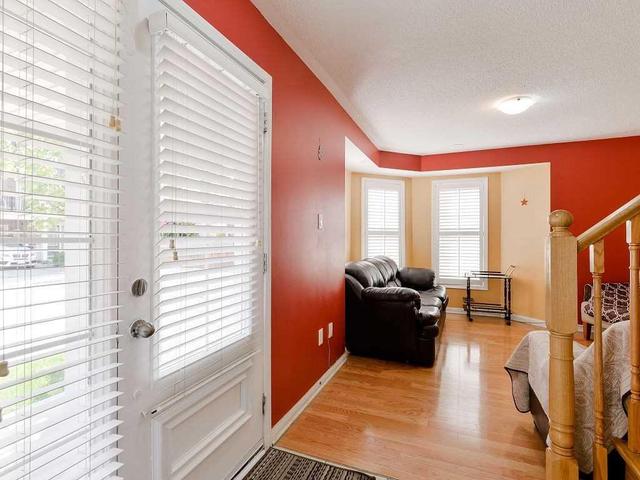 8 - 50 Mendelssohn St, Townhouse with 2 bedrooms, 2 bathrooms and 1 parking in Toronto ON | Image 4