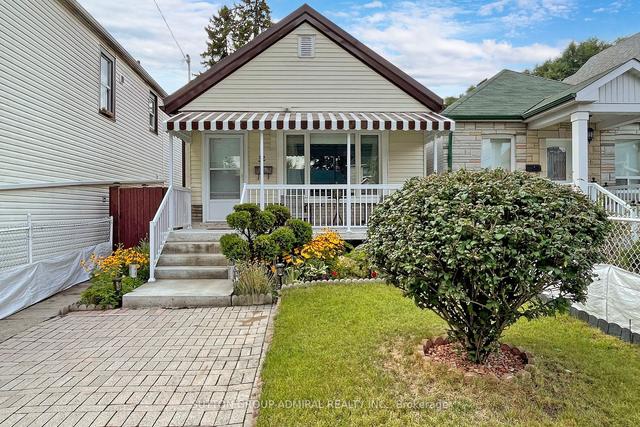 32 Florence Cres, House detached with 3 bedrooms, 2 bathrooms and 2 parking in Toronto ON | Image 34